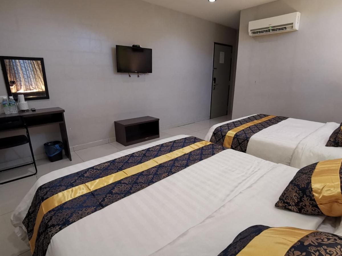 Star Bay Hotel Lumut Extérieur photo