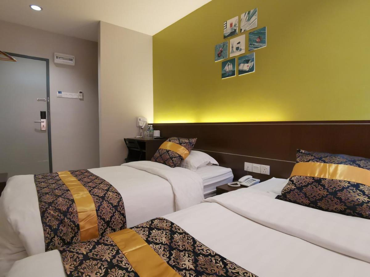 Star Bay Hotel Lumut Extérieur photo
