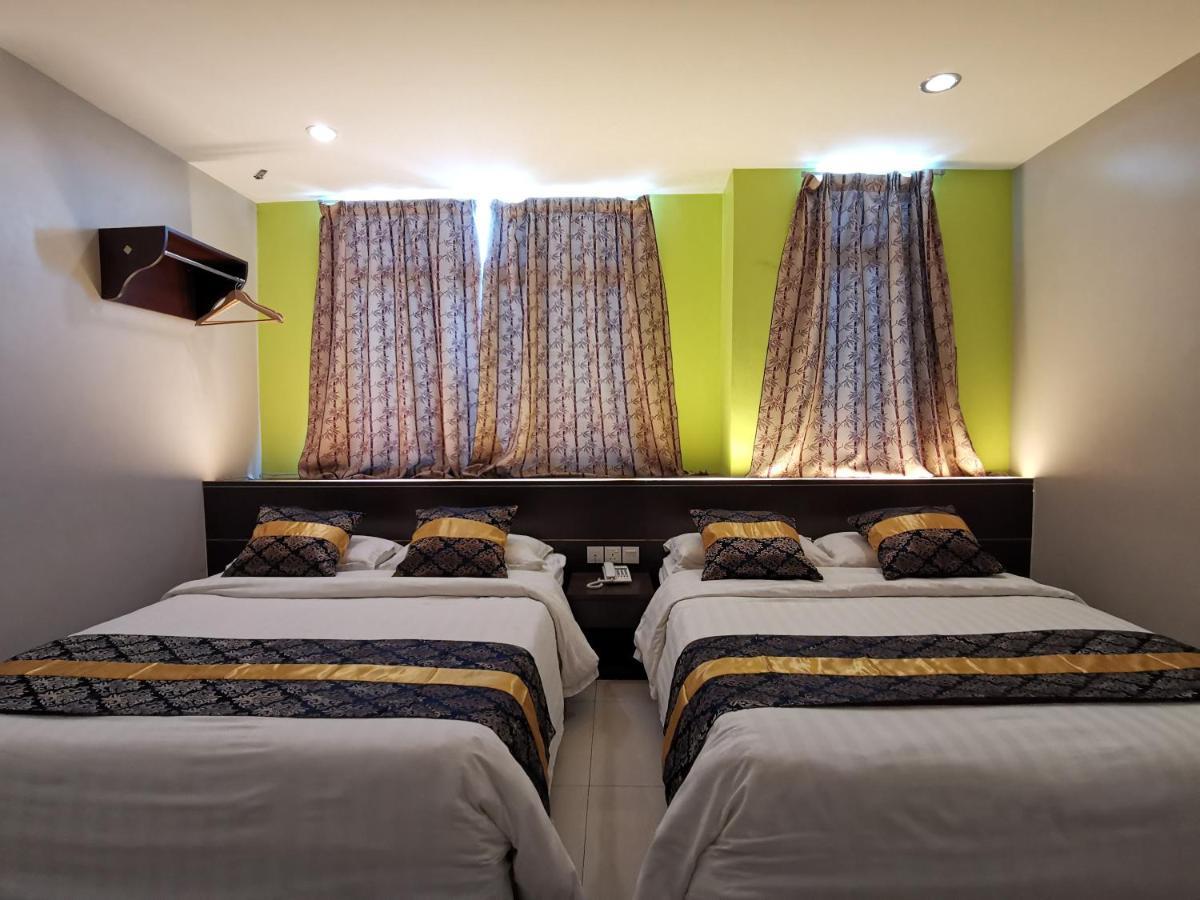 Star Bay Hotel Lumut Extérieur photo