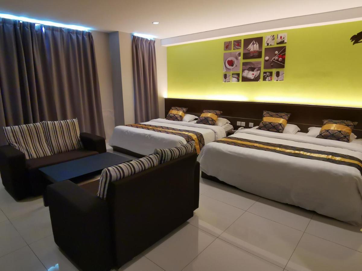 Star Bay Hotel Lumut Extérieur photo